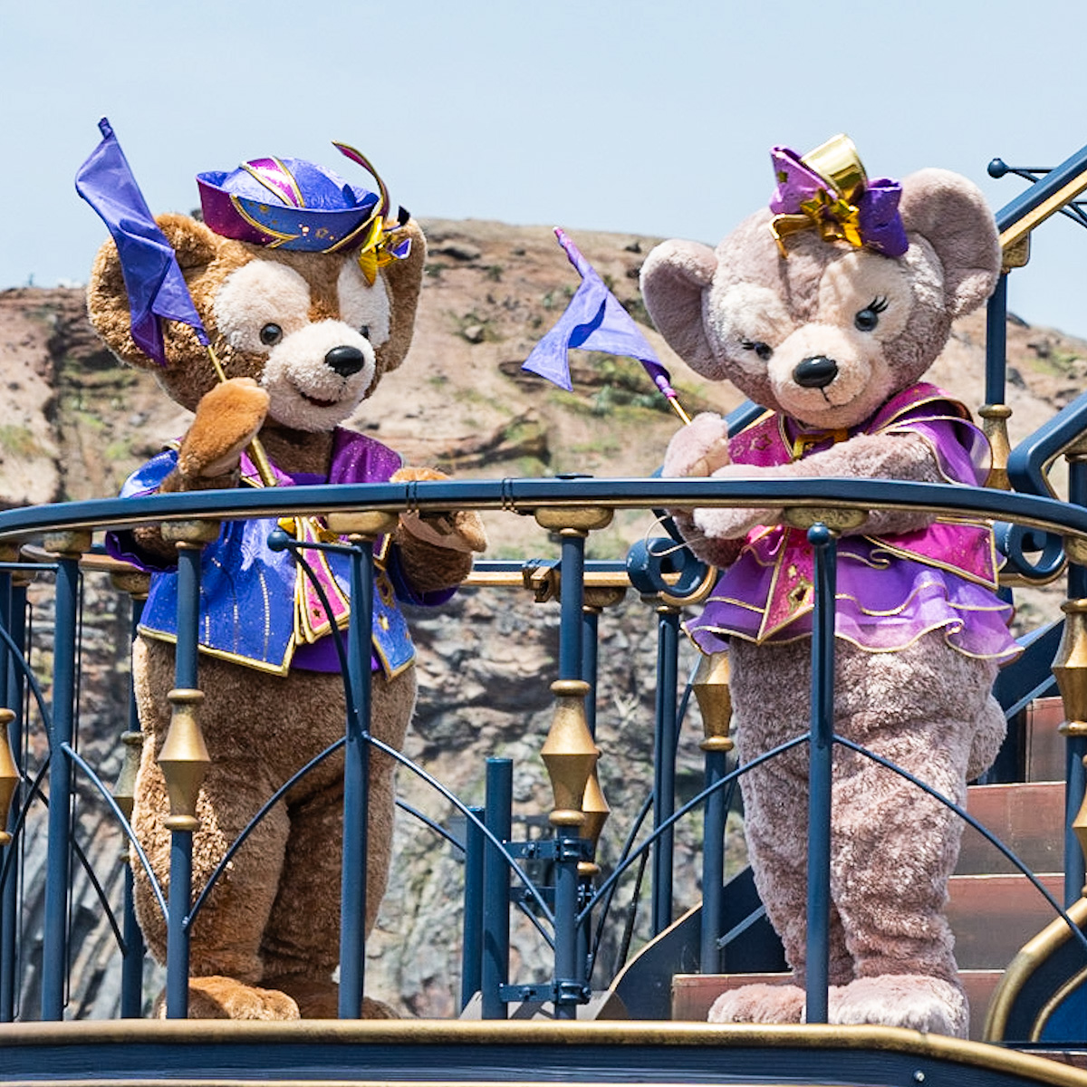 レッツ・セレブレイト・ウィズ・カラー”！東京ディズニーシー「東京