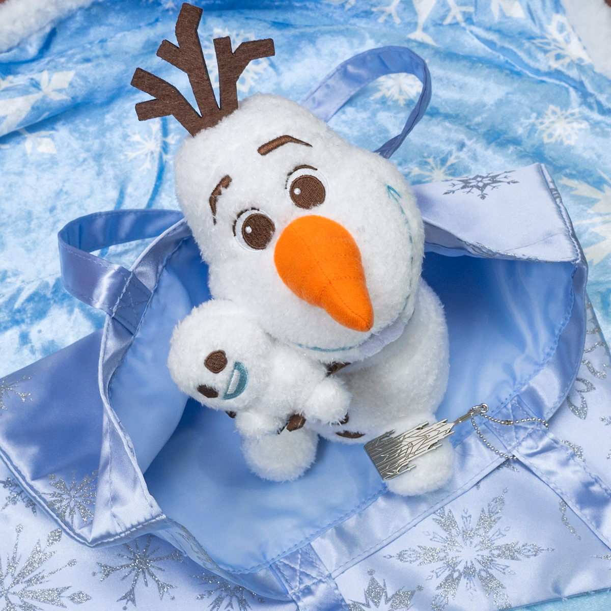 公開10周年記念！ディズニーストア『アナと雪の女王』CRYSTAL ICE