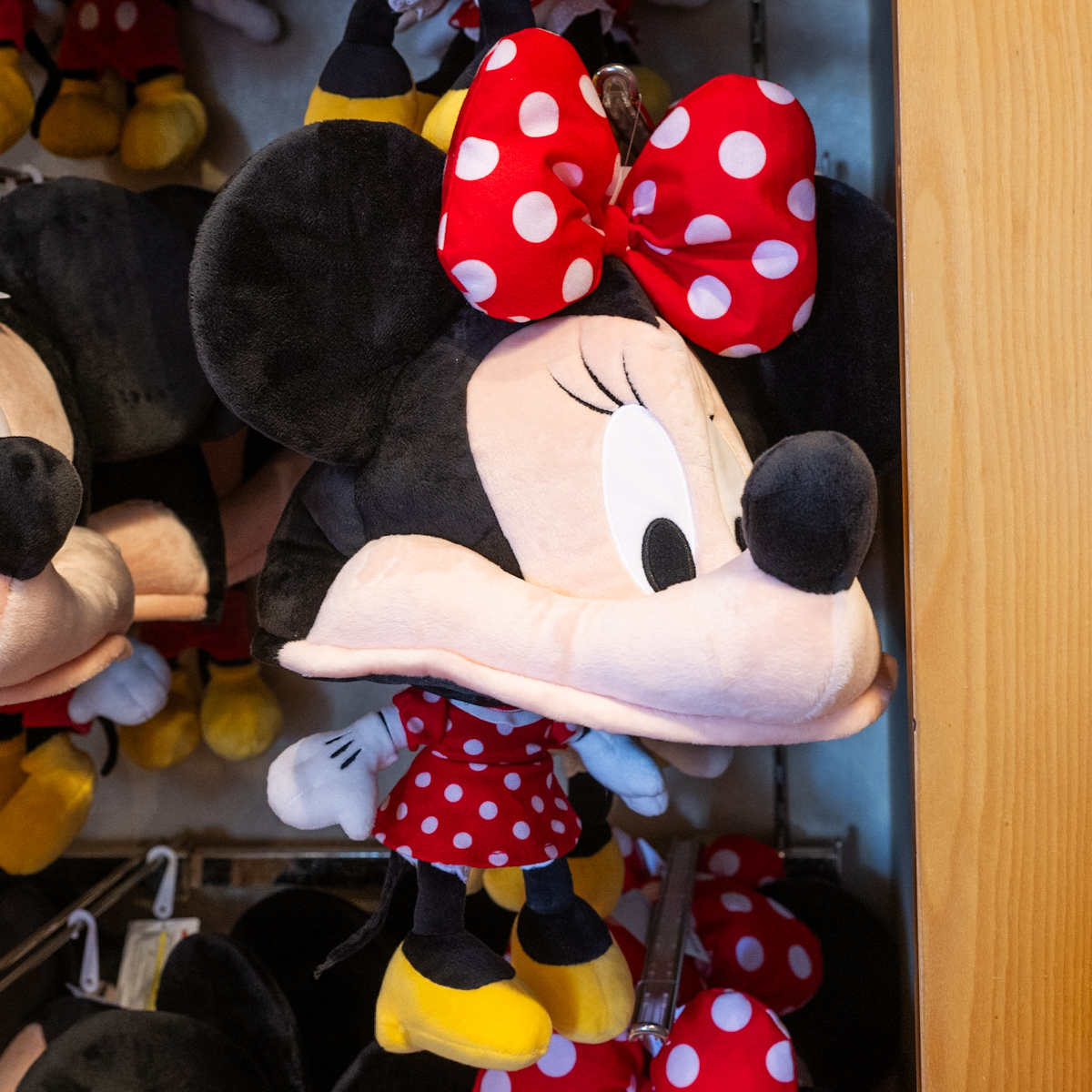 ディズニー ミニー 手袋付きマフラー ファンキャップ 匿名配送