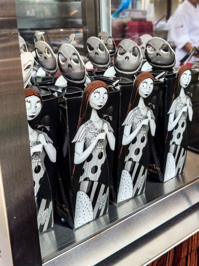 ジャックとサリーをデザイン！香港ディズニーランド・リゾート