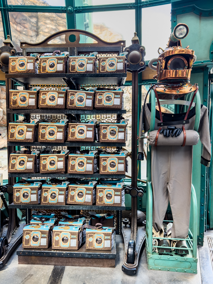 ダイバーズヘルメット 中古 ジャンク ディズニー 海底2万マイル 東京