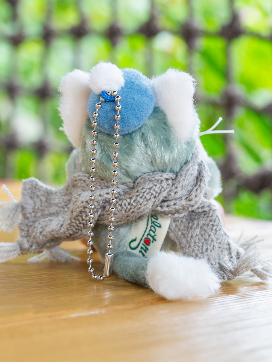 ダッフィーのぬいぐるみ 白セーターとマフラー付き ディズニーシー