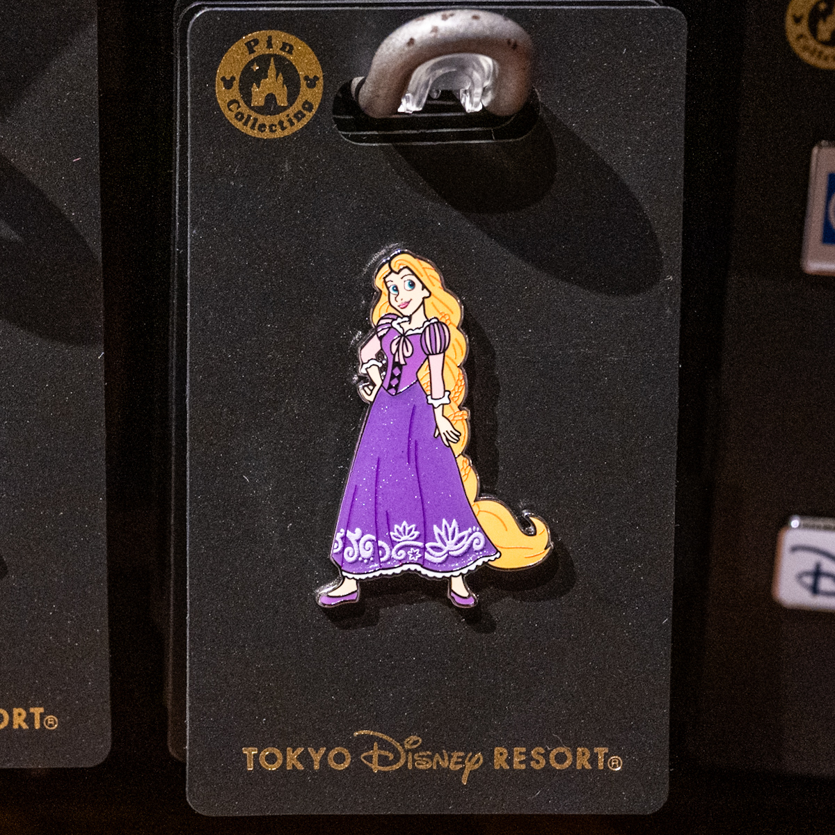 DEC 塔の上のラプンツェル リミテッドエディション ピンバッジ