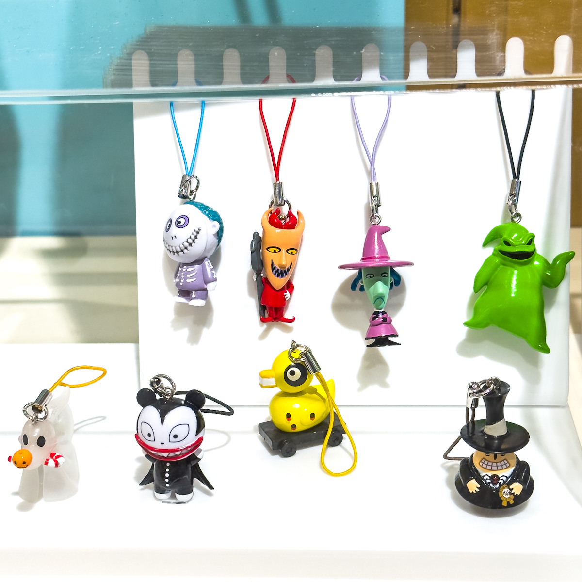 身につけグッズが豊富！ディズニーストア『ティム・バートン