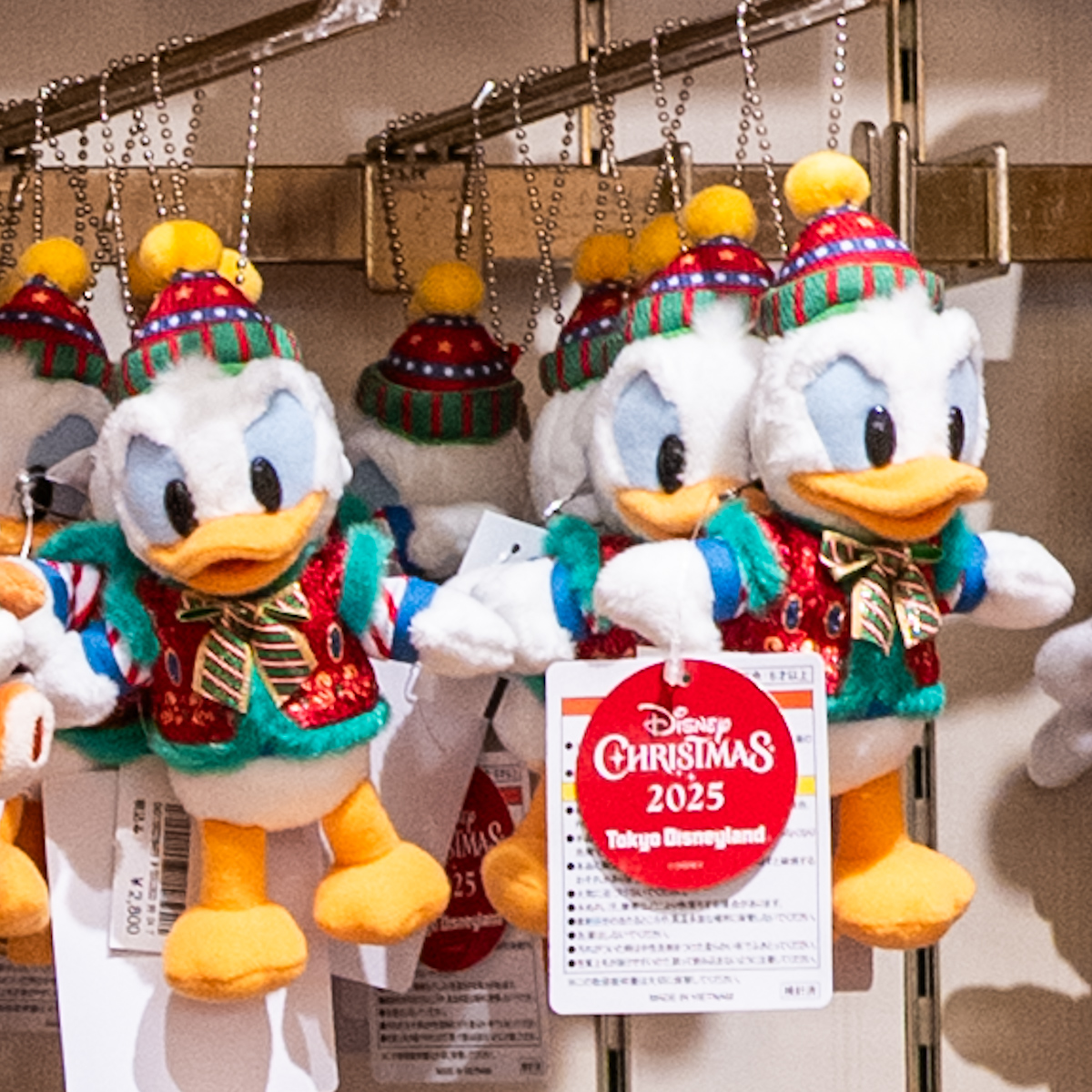 ディズニーリゾート クリスマスぬいぐるみバッジ他セット〜BOX98 公式