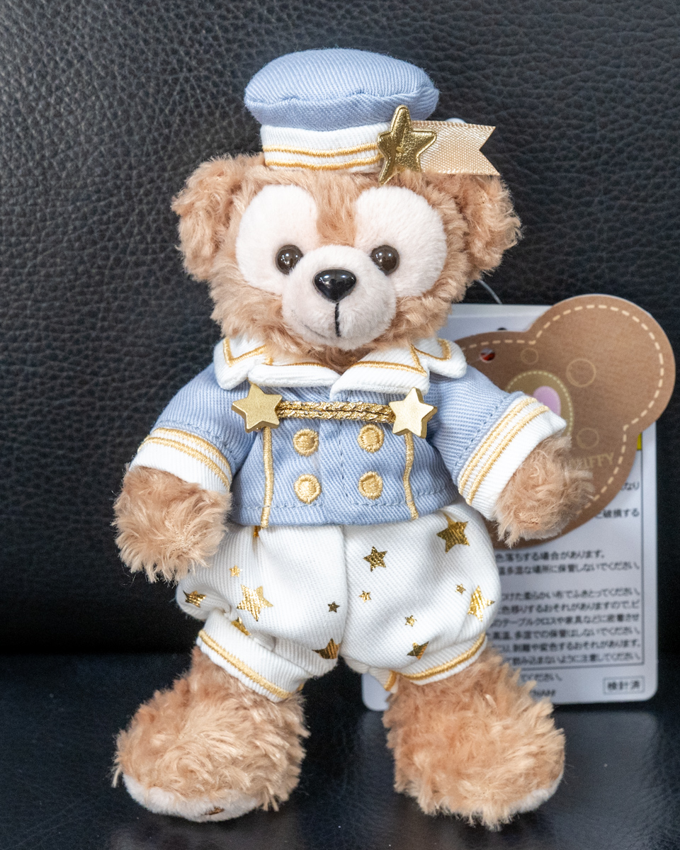 ダッフィー20周年 思い出がよみがえるプログラム ぬいぐるみバッチ3点