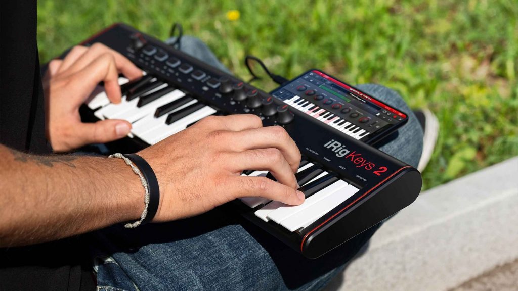 IK Multimedia】より便利！より自由なMIDIキーボード！iRig Keys 2