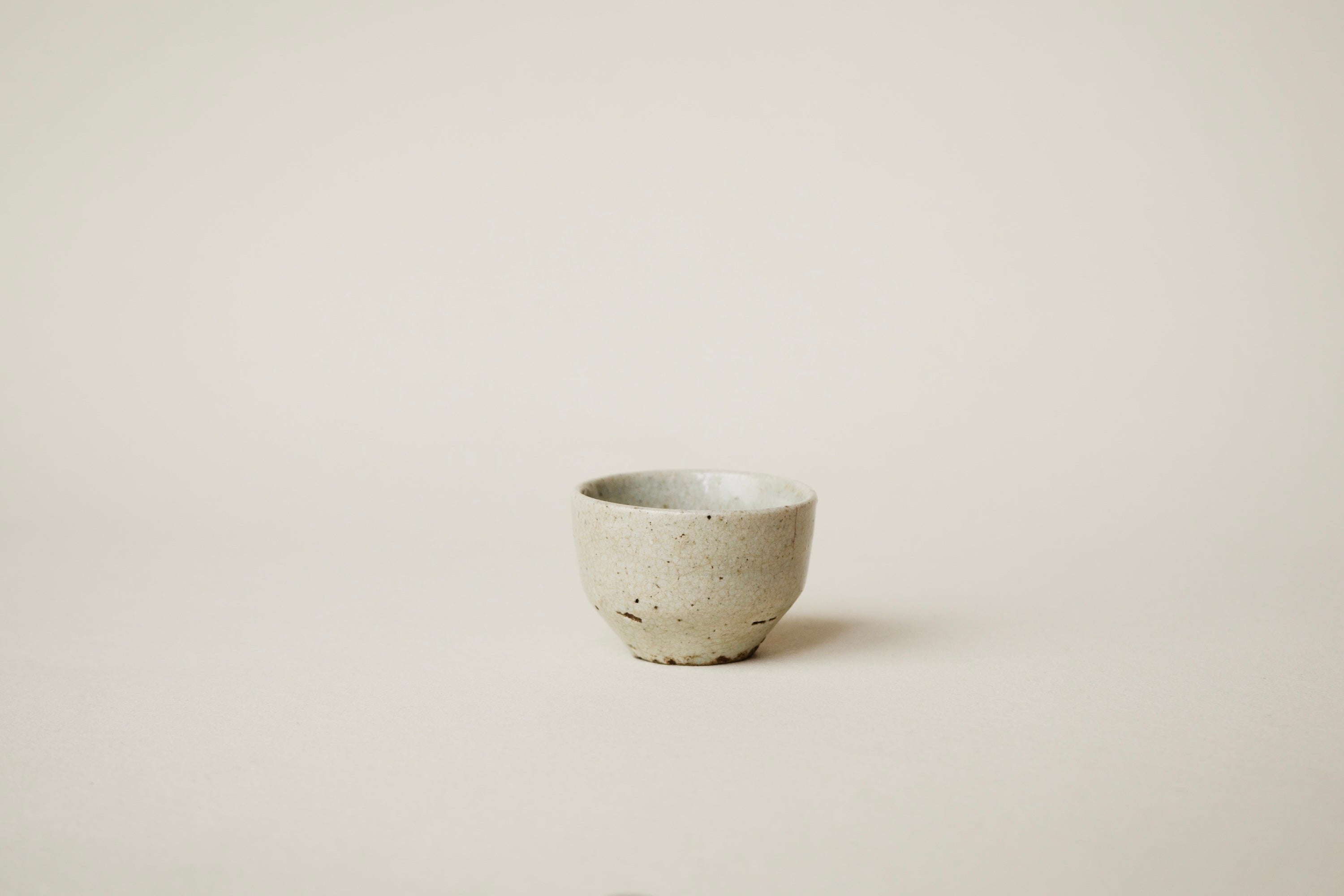 李朝 堅手耳盃 現代美術 盃 酒器 器 李朝 堅手耳盃 現代美術 盃 酒器