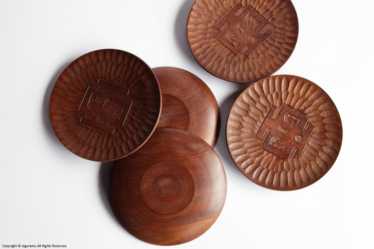 アイヌ木彫り皿 | 民藝朋友