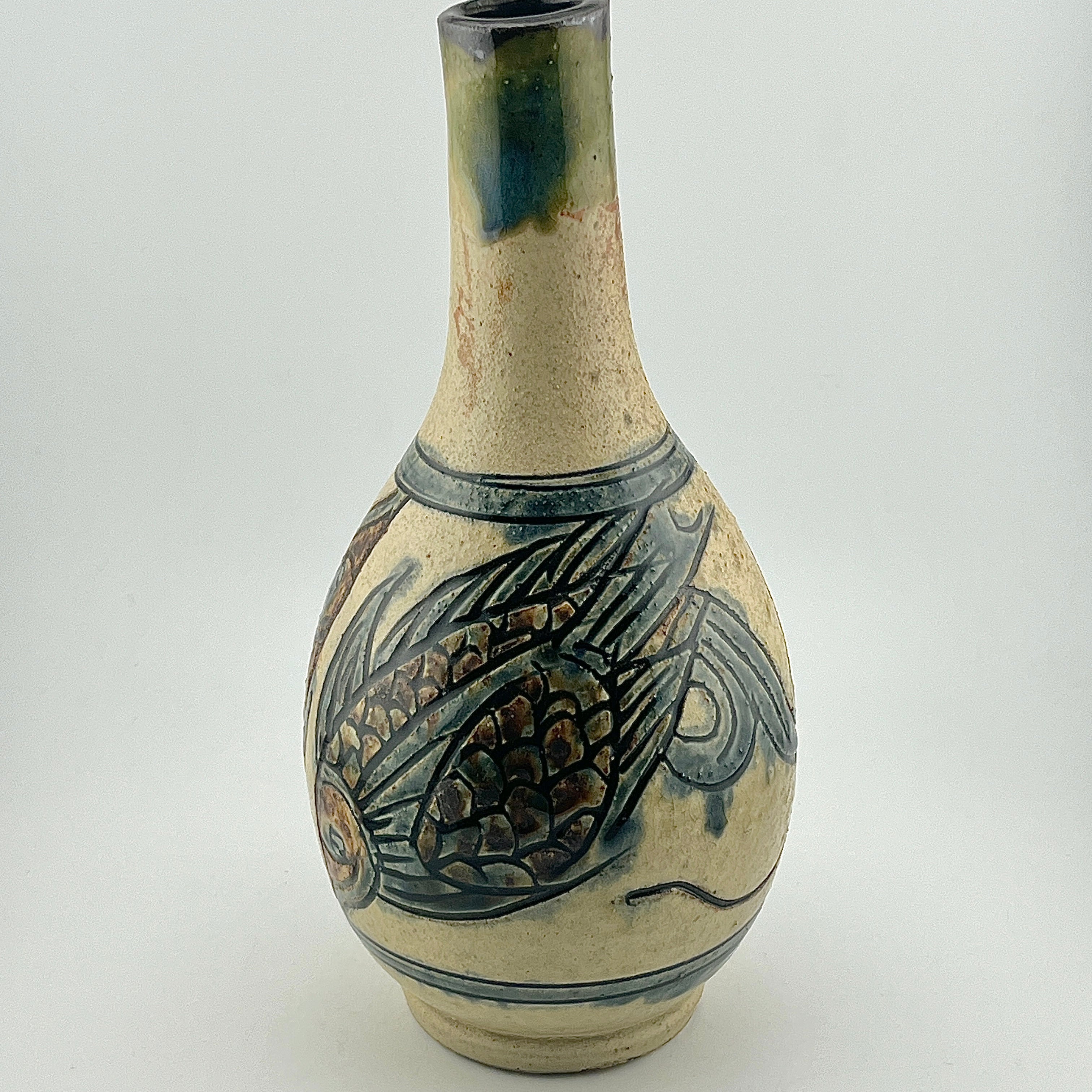 湖東焼 金蘭赤絵 人物図 花瓶 徳利 在銘 湖東焼 金蘭赤絵 人物図 花瓶