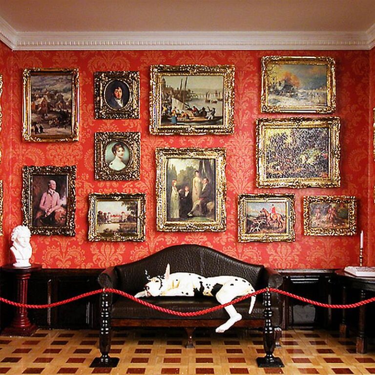 プ*ま様 アンティーク 西洋彫刻 壁掛け額縁装飾 0000a05887.jpg