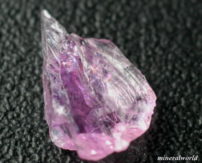 天然ピンク・タンザナイト原石＊タンザニア産＊0.42ct＊無処理