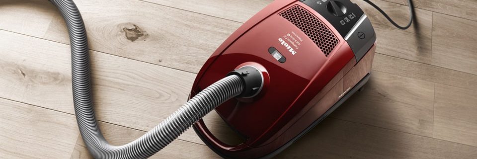 ミーレMieleドイツ製掃除機 Compact C2 サイクロンもダストバッグ（紙