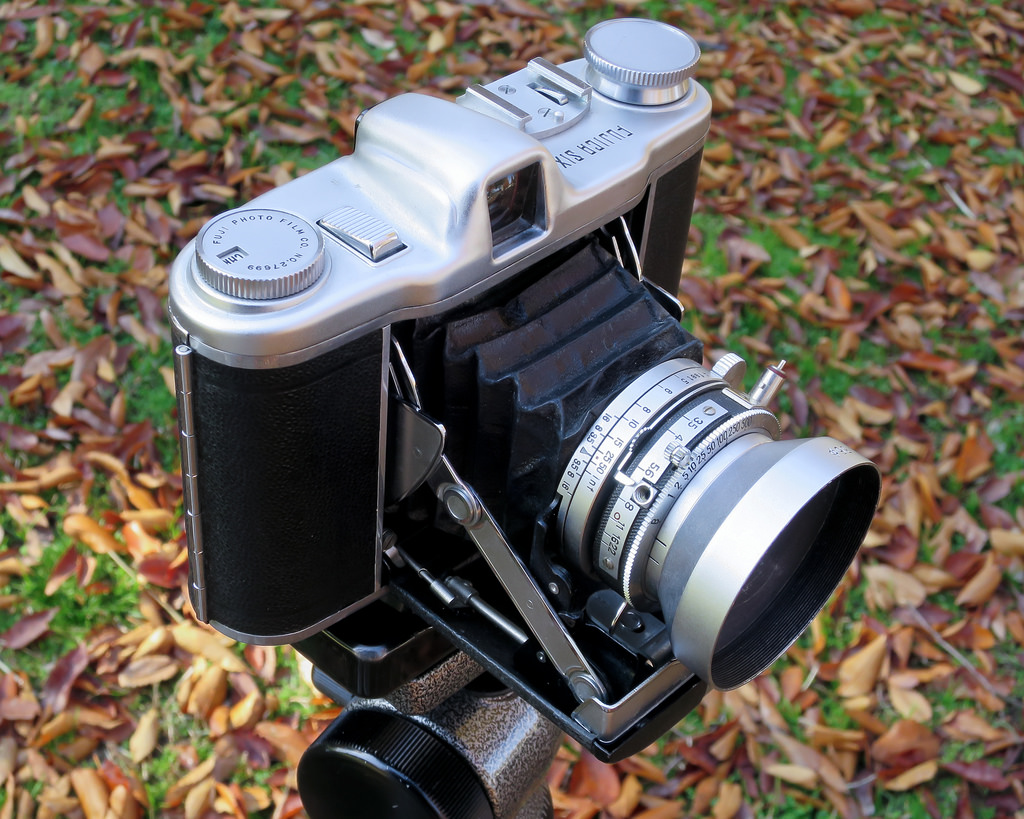 Super Fujica-6 (1955) - mike eckman dot com