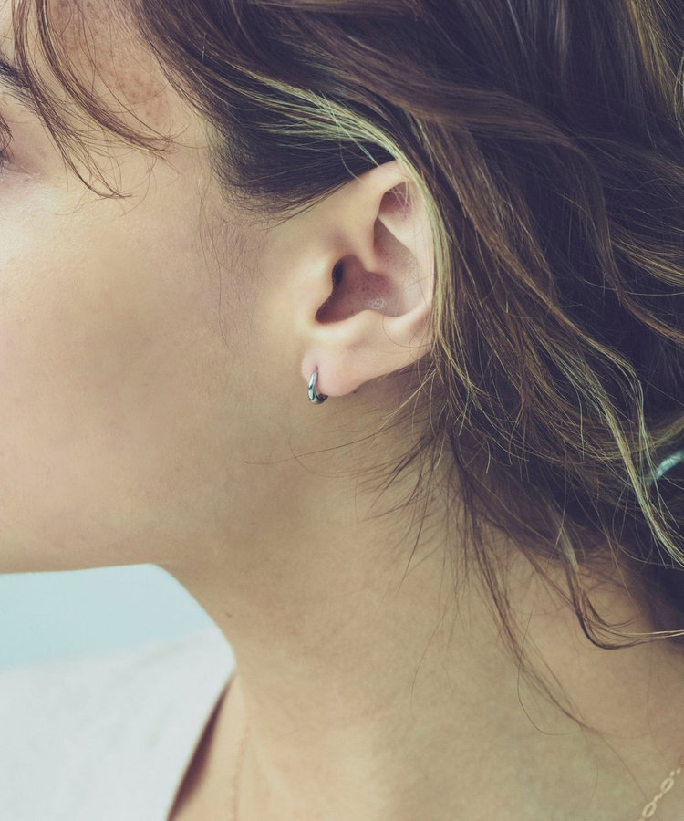 ジジ ete エテ フープピアス M プラチナム 本体925 ポストK18 リグロウ