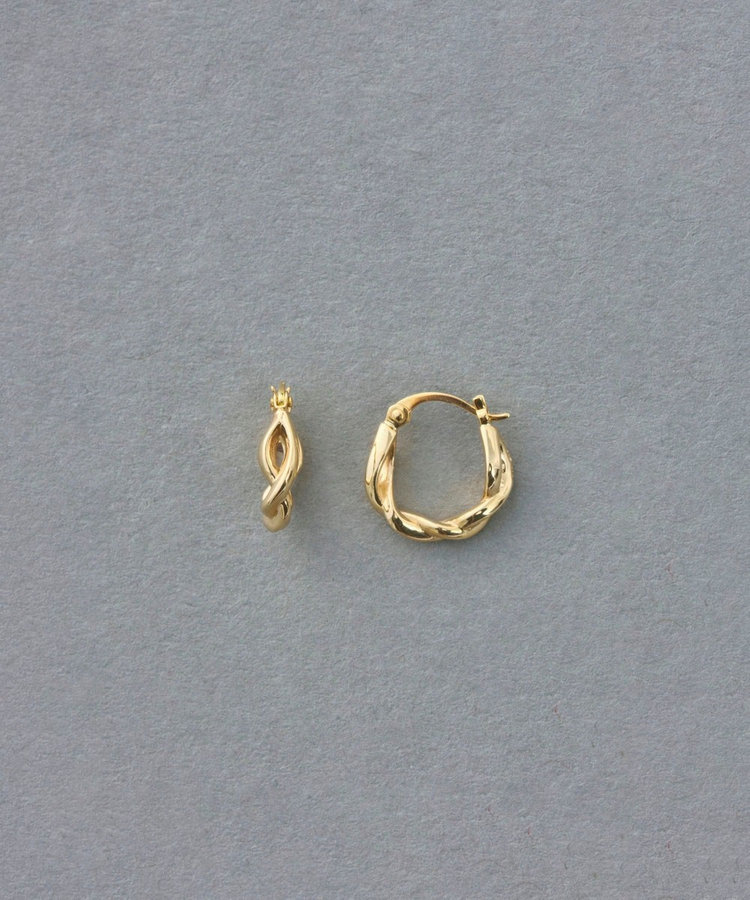 も*ぃ様 【ete】2019クリスマスオーヴ K18両耳ピアス ete】2019