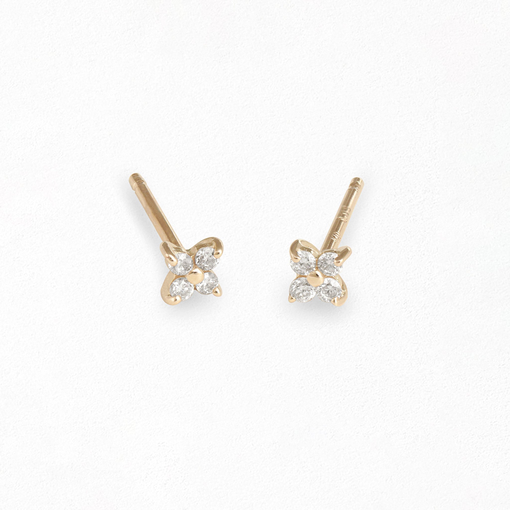 WEB限定】K10 イエローゴールド ダイヤモンド フラワー ピアス