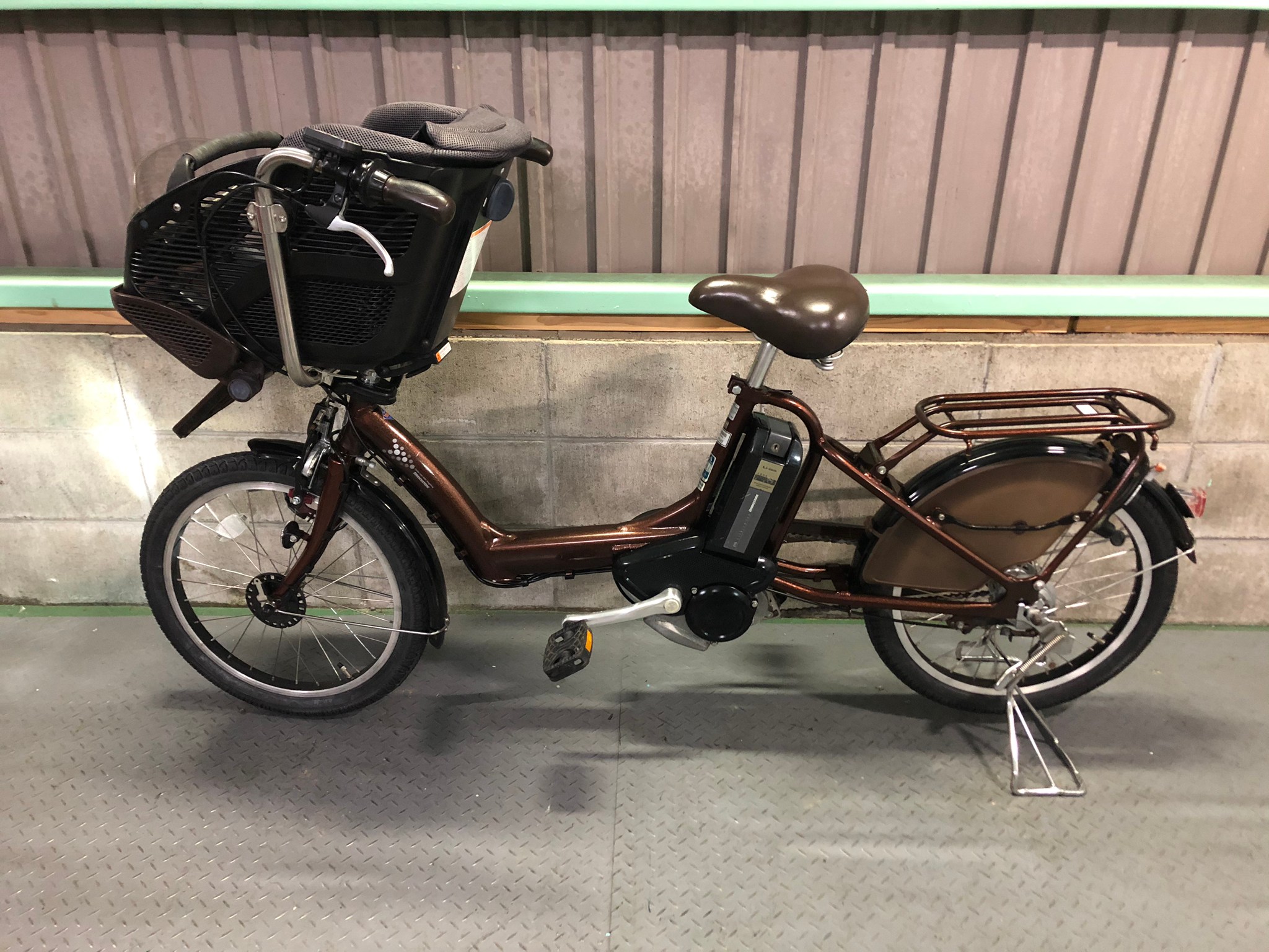 K2778 電動自転車ブリヂストン アンジェリーノ 子供乗せ 20インチ送料