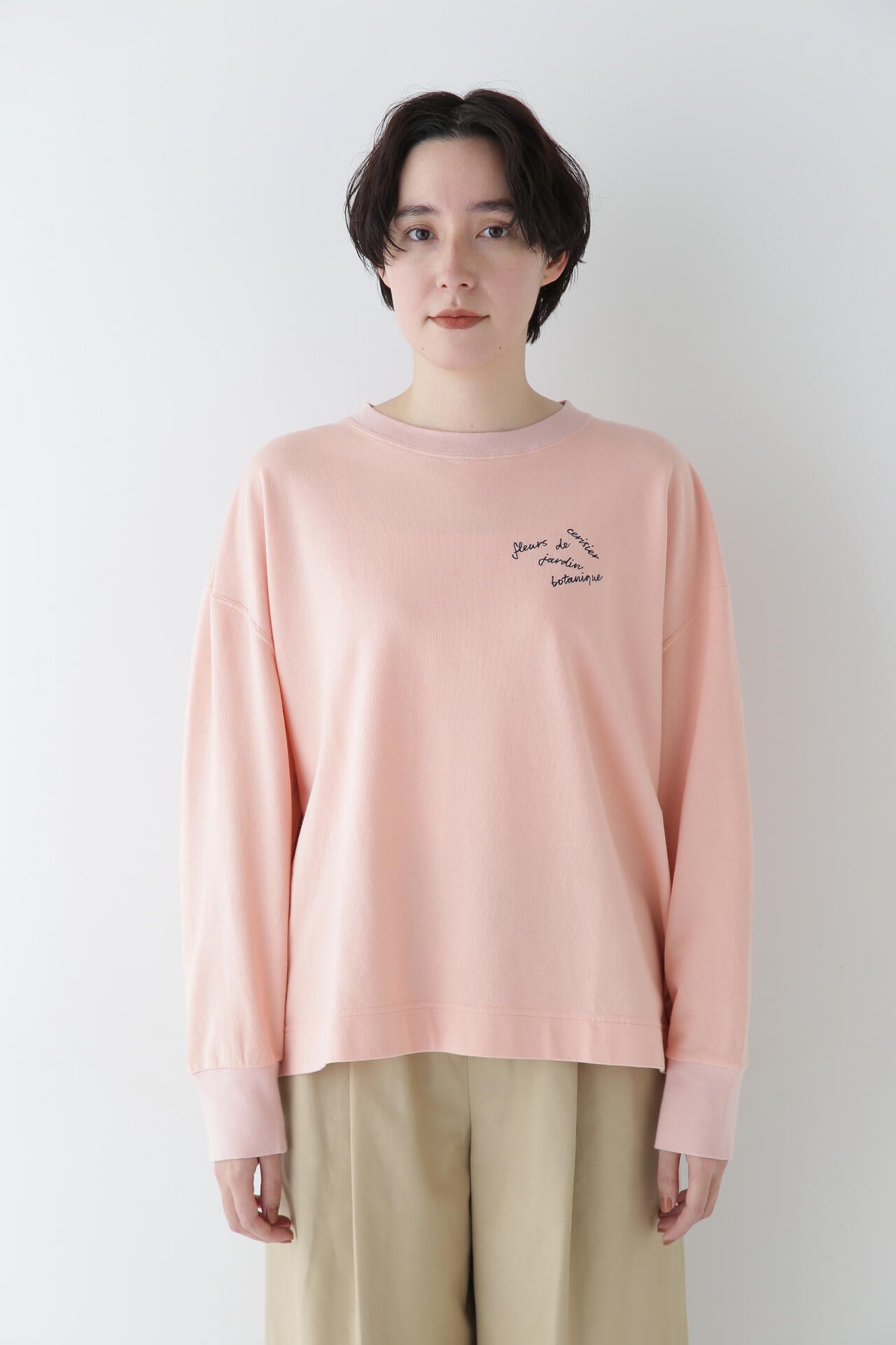 WEB限定カラー】ミニ裏毛ロゴトレーナー | human woman（ヒューマン