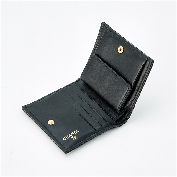 CHANEL マトラッセ ココマーク 2021年 二つ折り コンパクトウォレット