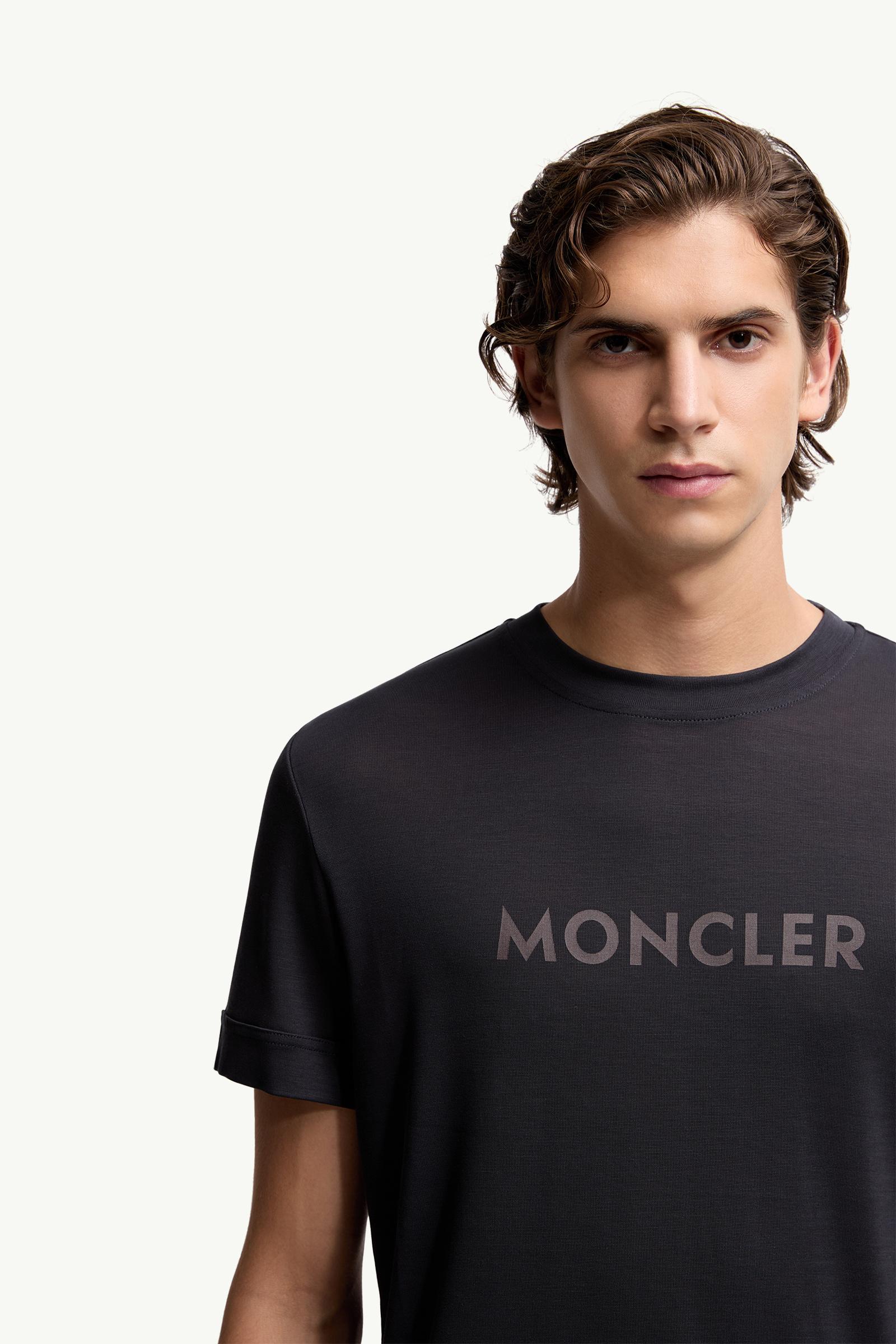 モンクレールTシャツダーク ネイビー モンクレールTシャツダーク