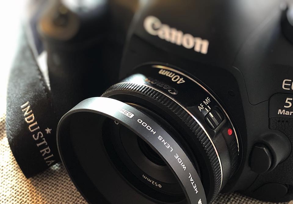 美品】 Canon EF 40mm F2.8 STM レンズフード付き 価格.com - 『昔の