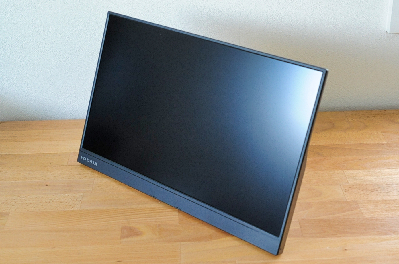 I-O DATA C16T 15.6インチディスプレイ LCD-CF161XDB-M | 広視野角ADS