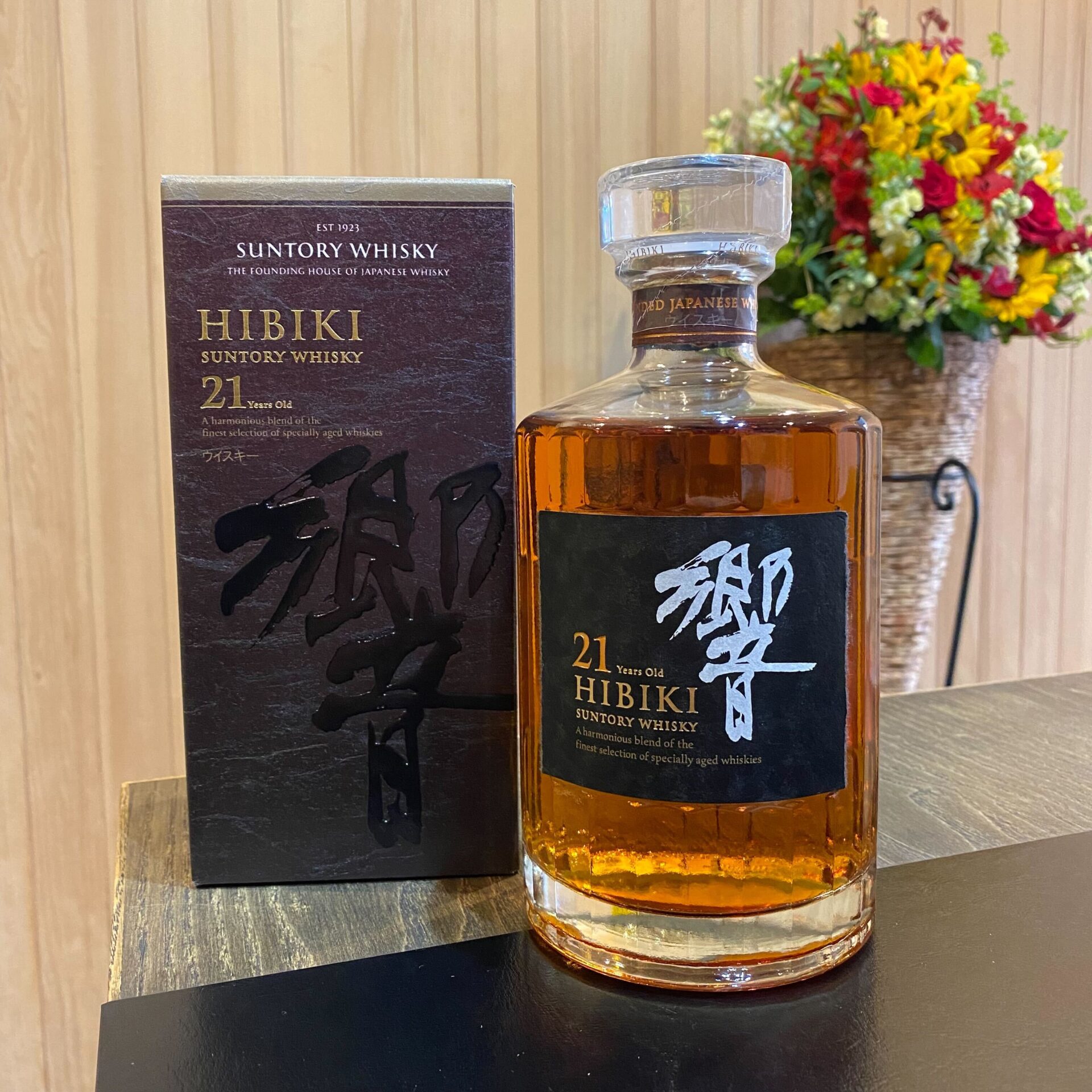 Hibiki 21 Year Old ウイスキー 空瓶 サントリー HIBIKI 21年