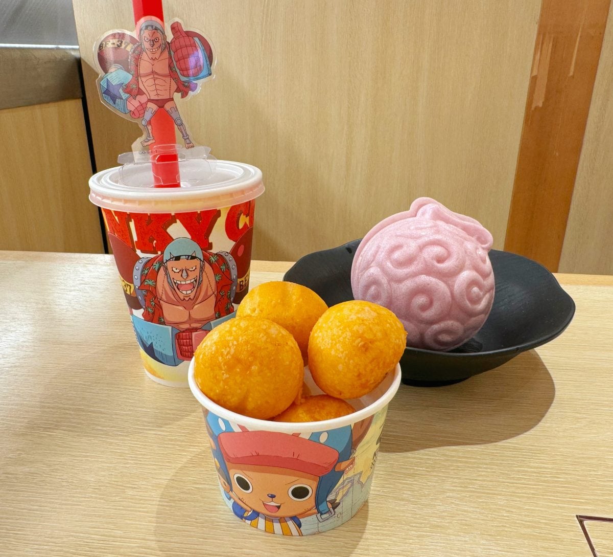 激熱コラボメニュー」ファン歓喜！くら寿司×アニメ25周年の『ONE PIECE