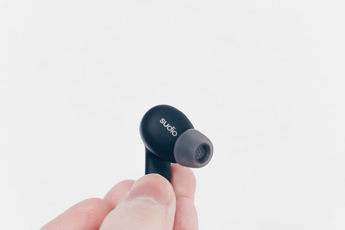 Sudio E2 レビュー／優秀なノイズキャンセリング搭載。デザインの良い