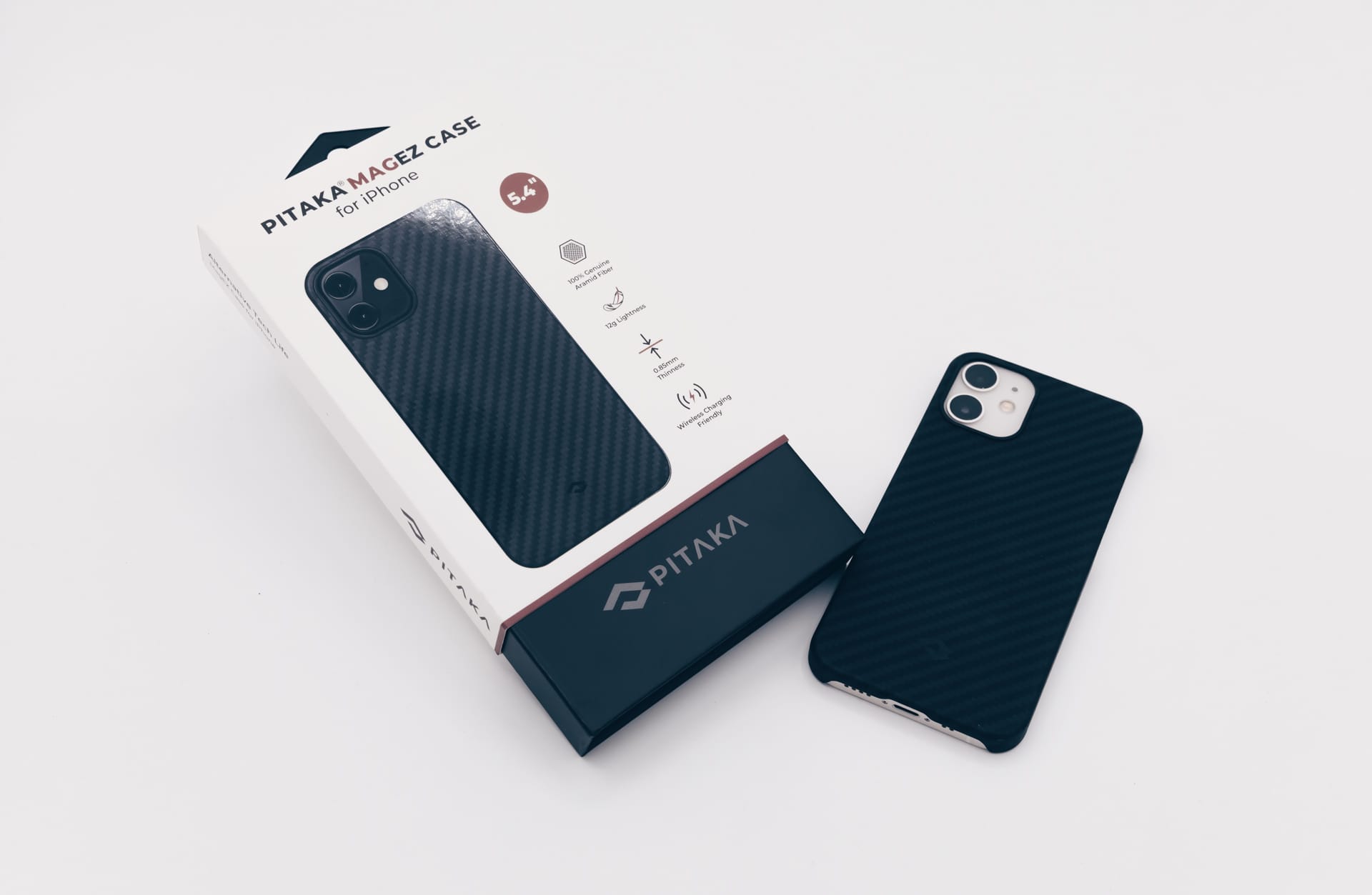 Apple iPhone 13 ミッドナイト 本体 pitaka ケース付 iPhone 13 Cases