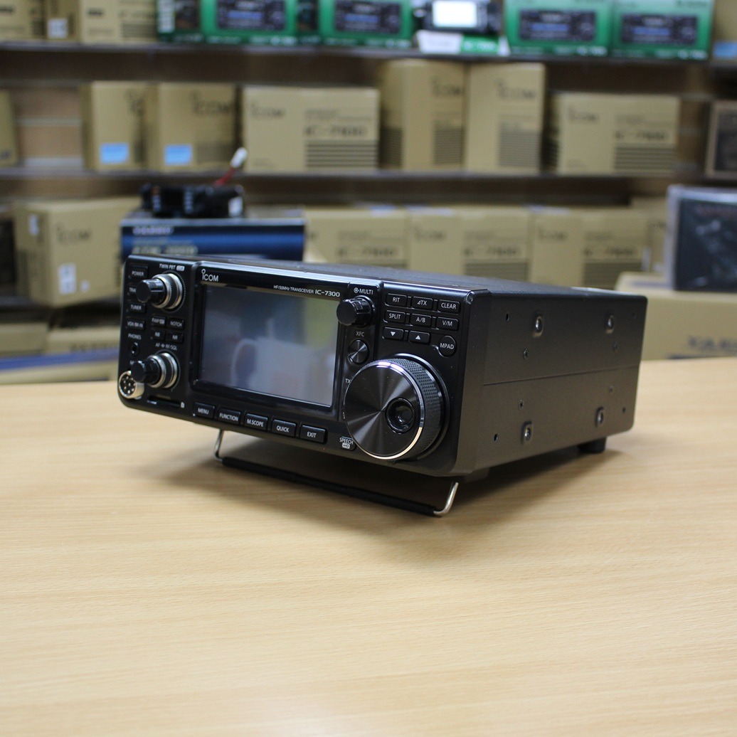 USED ICOM IC-7300 HF/50/70MHz Transceiver