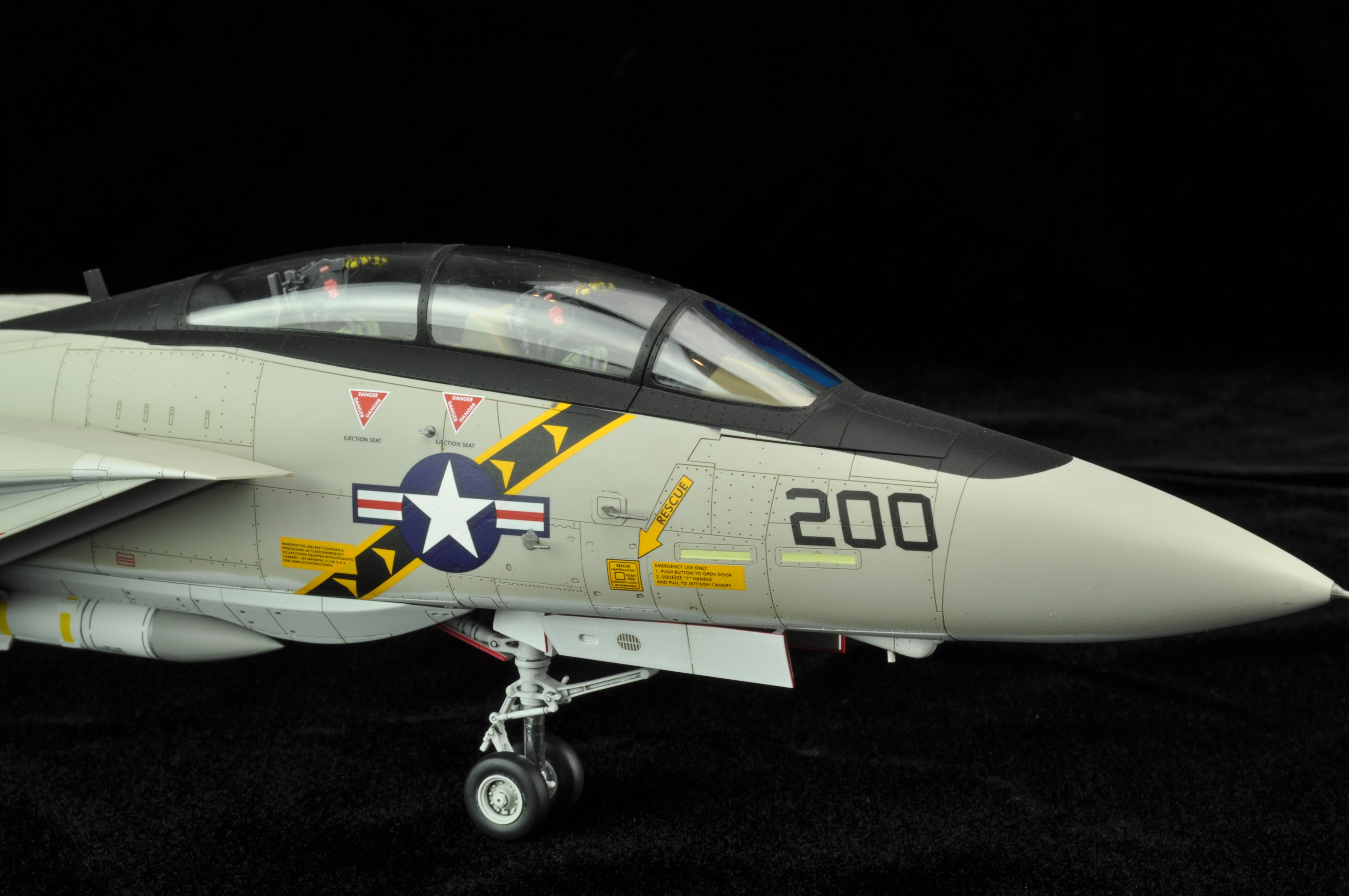 1/48 Tamiya F-14A Tomcat: A Cultural Phenomenon – MODEL AIRPLANE MAKER