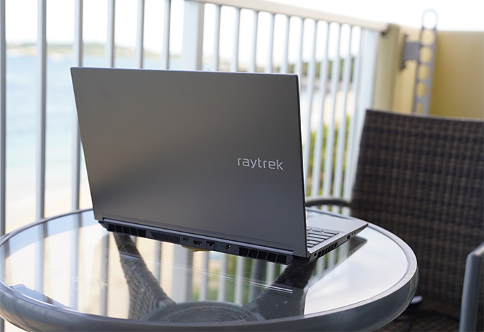 raytrek R5-AA6 デスクトップPC並みのノートパソコン 15.6インチでCGも
