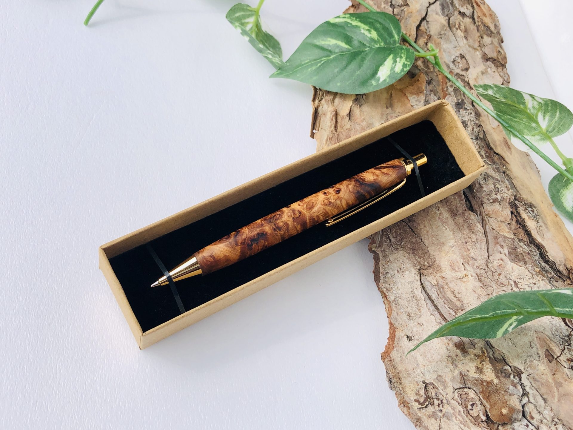 木軸シャープペンシル0075樹種：屋久杉 金襴杢高村杢工房