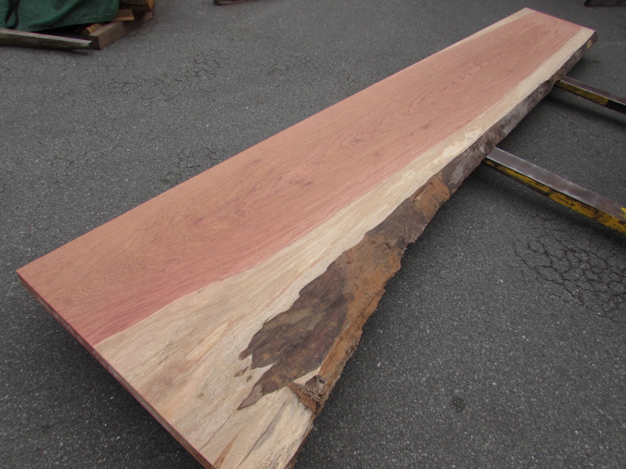 ブビンガ BARカウンターとテーブル | 一枚板 お取り引き実績 | 一枚板