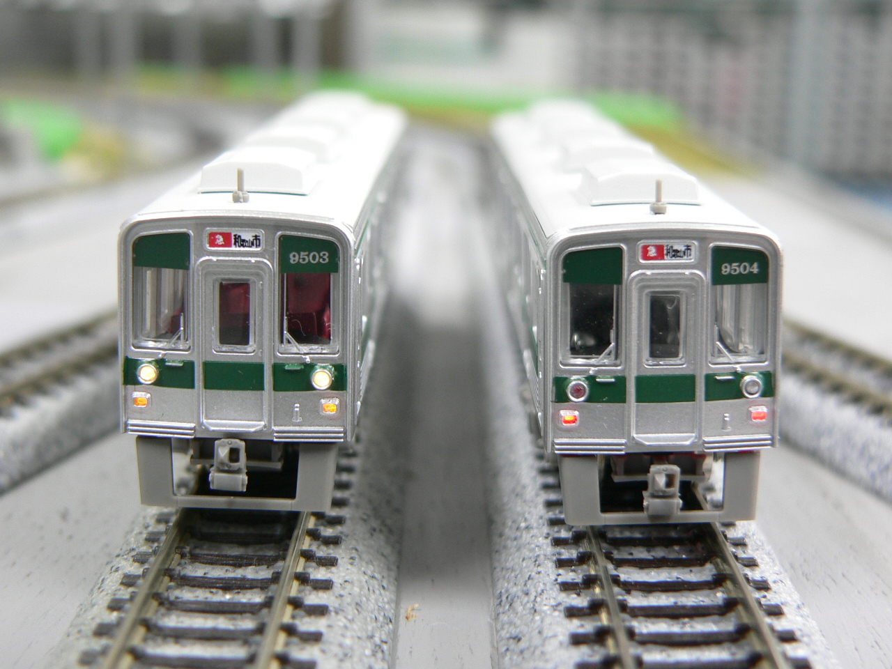 トミーテックの鉄コレ、南海9000系旧塗装のライトを点灯化した特