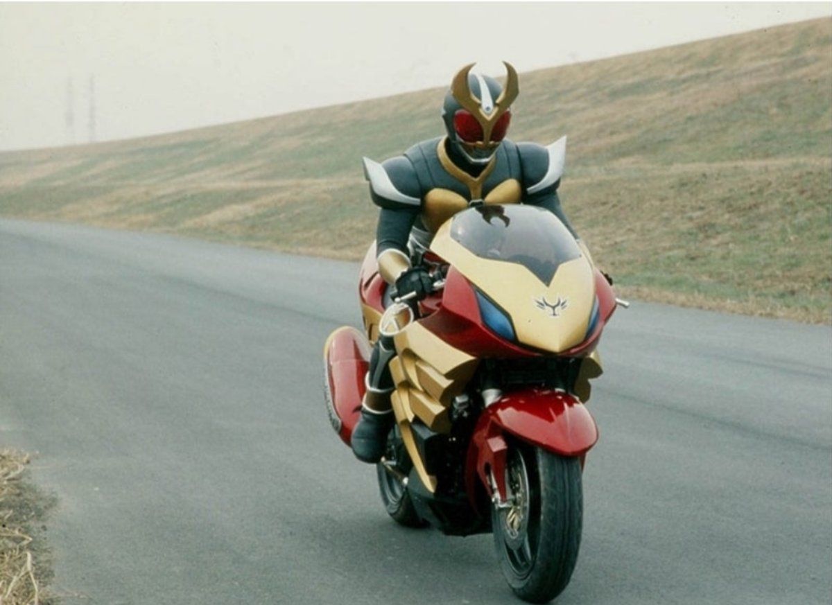 仮面ライダー アギトバイクセット Amazon.co.jp: S.H.フィギュアーツ