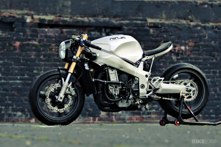 Kawasaki ZX7 Ninja by Huge Design