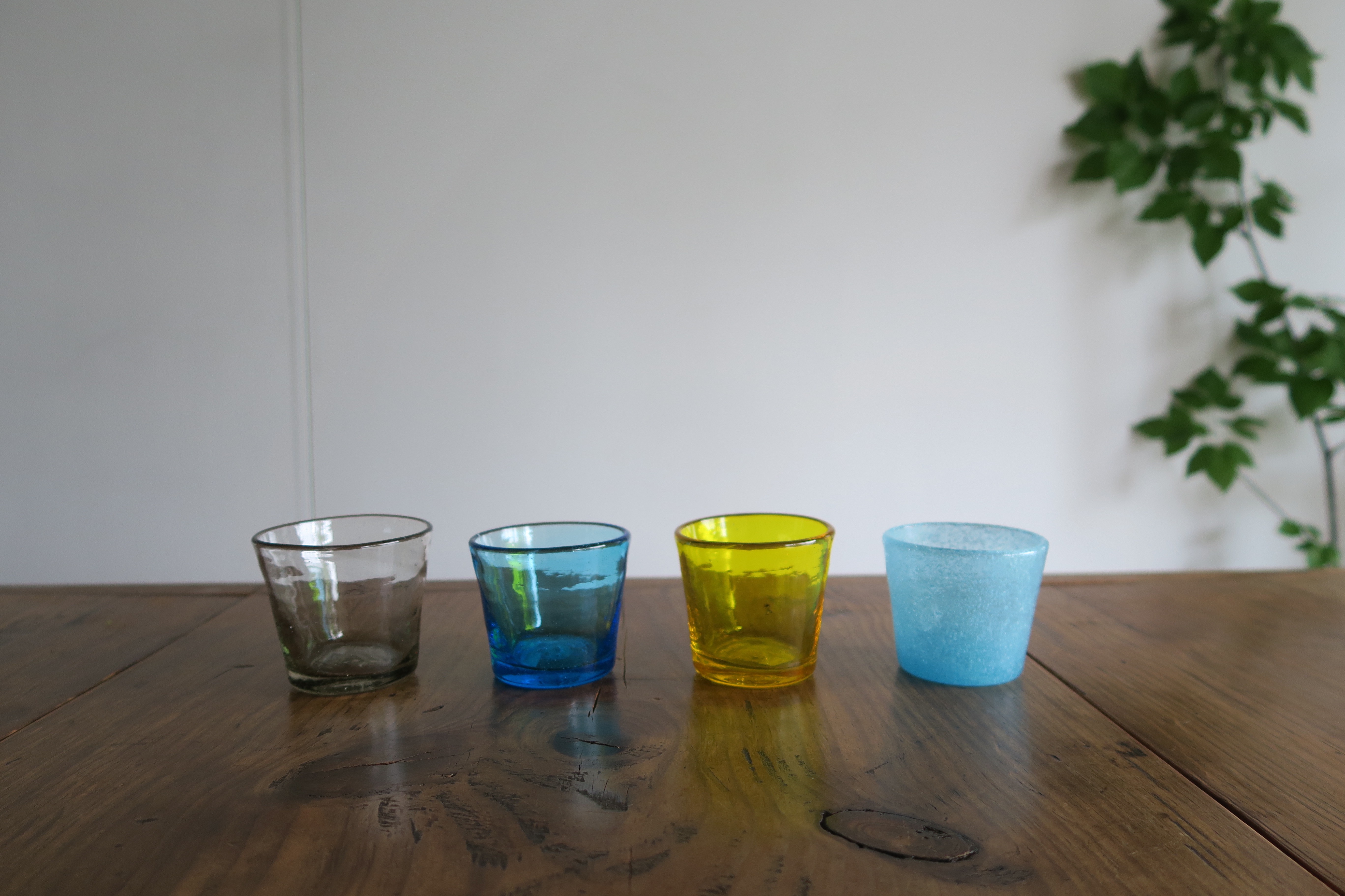 横山秀樹 花入れ ソースポット 縁巻 吹きガラス 横山秀樹 花入れ