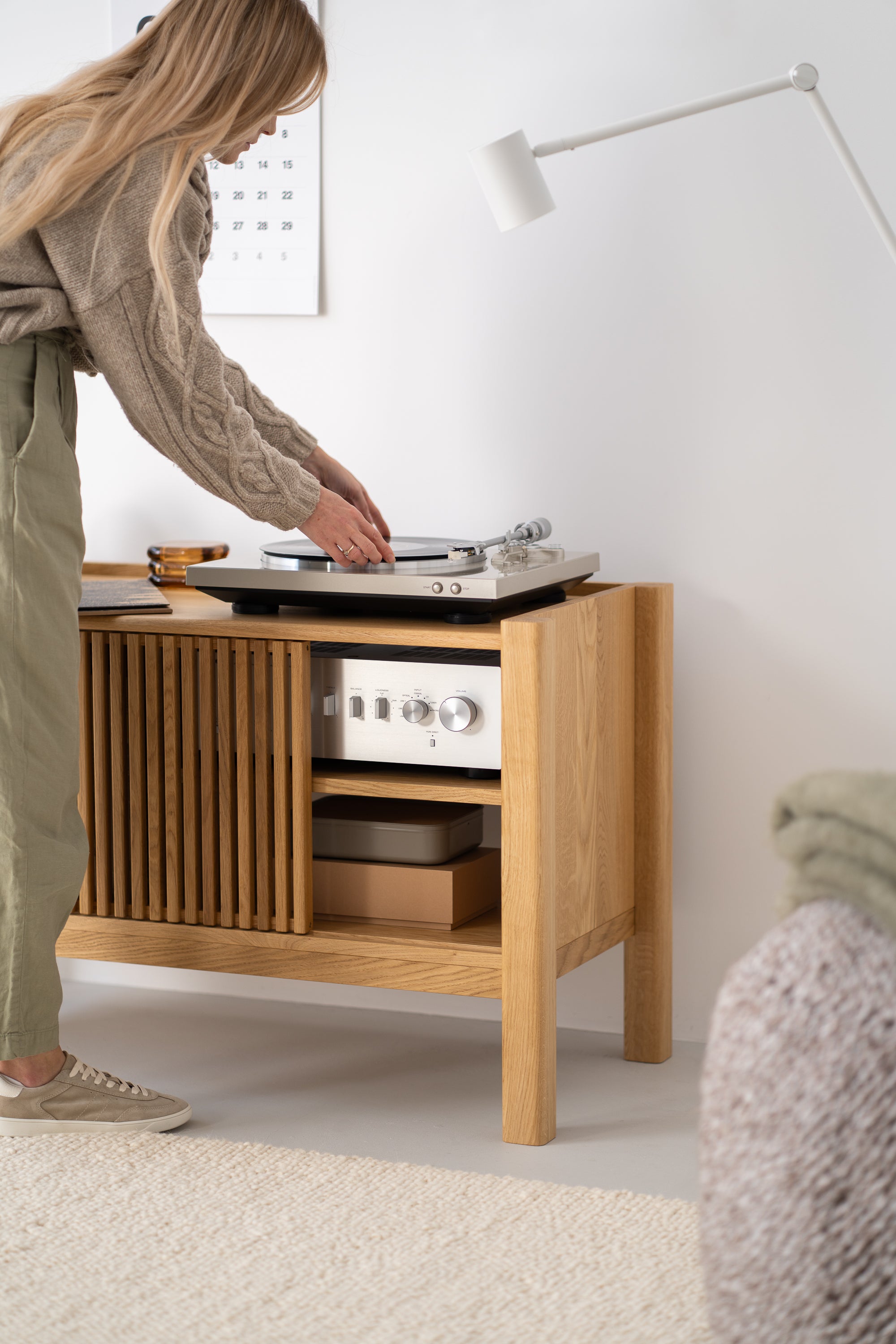 Phonograph stand, record player table | JAMM LOW 111 - Oak, Japandi