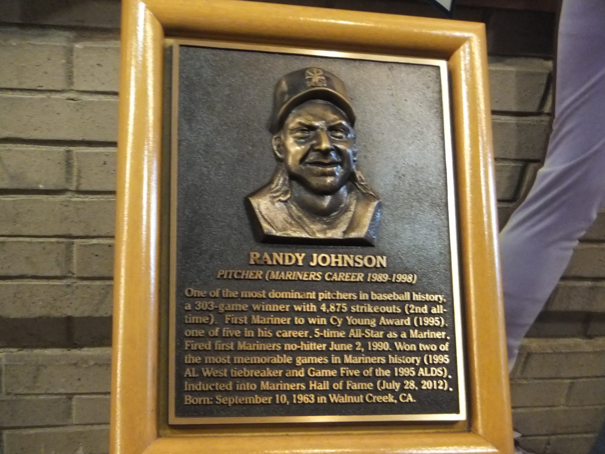 8/10球場配布品 イチロー MLB殿堂入り プラーク 盾 マリナーズ 8/10