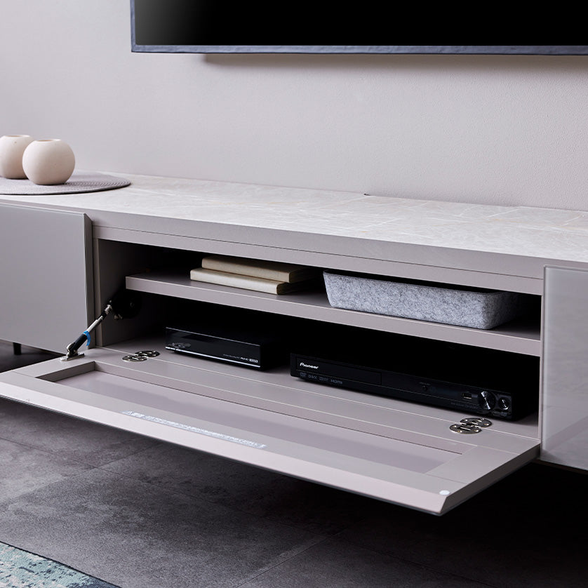 大川家具｜モーブル テレビ台 幅220cm｜大理石調×ガラス - 扉を閉めた