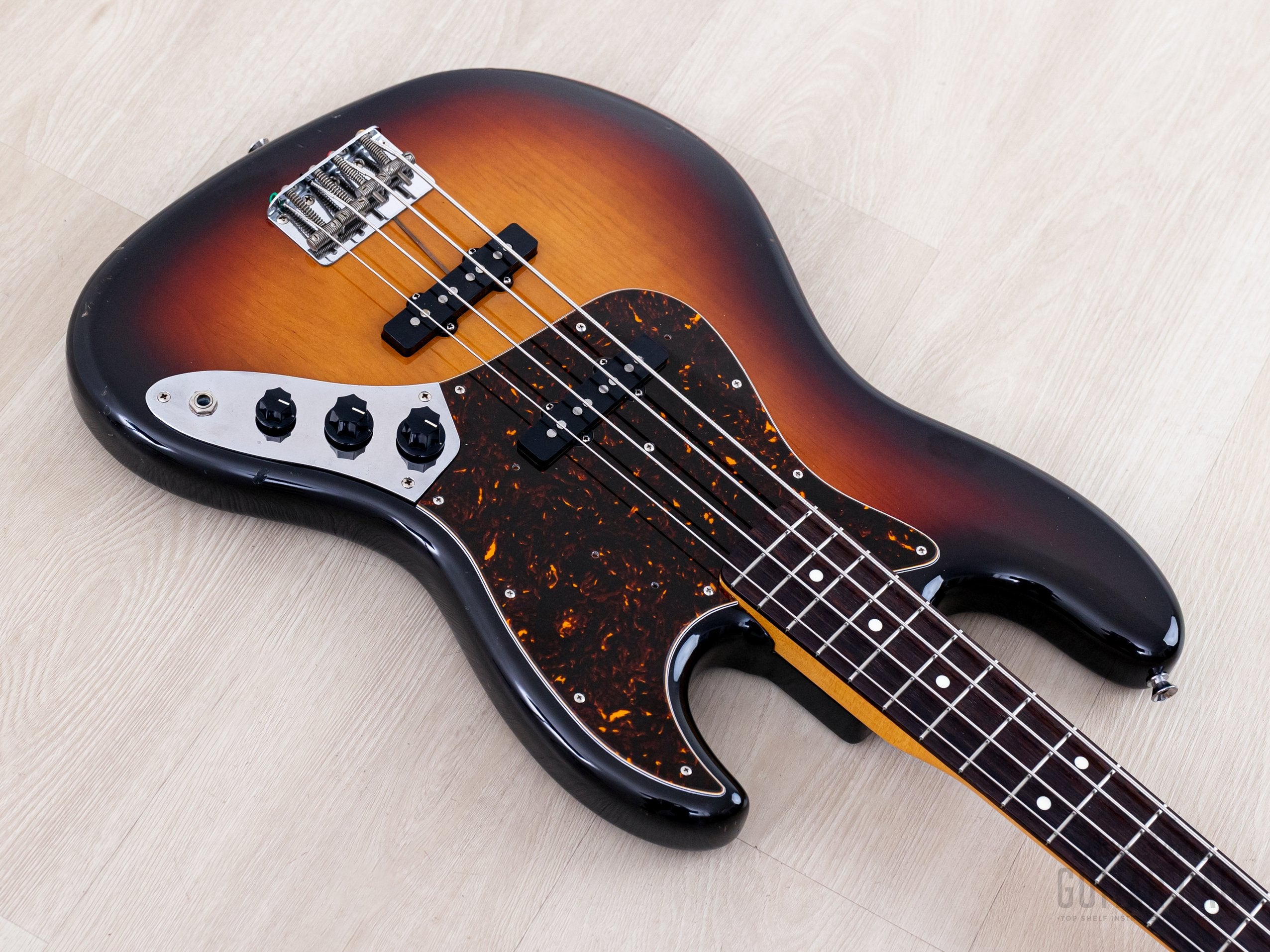秋間 Fender JAPAN JB62 Jazz Bass サンバースト 秋間 Fender JAPAN