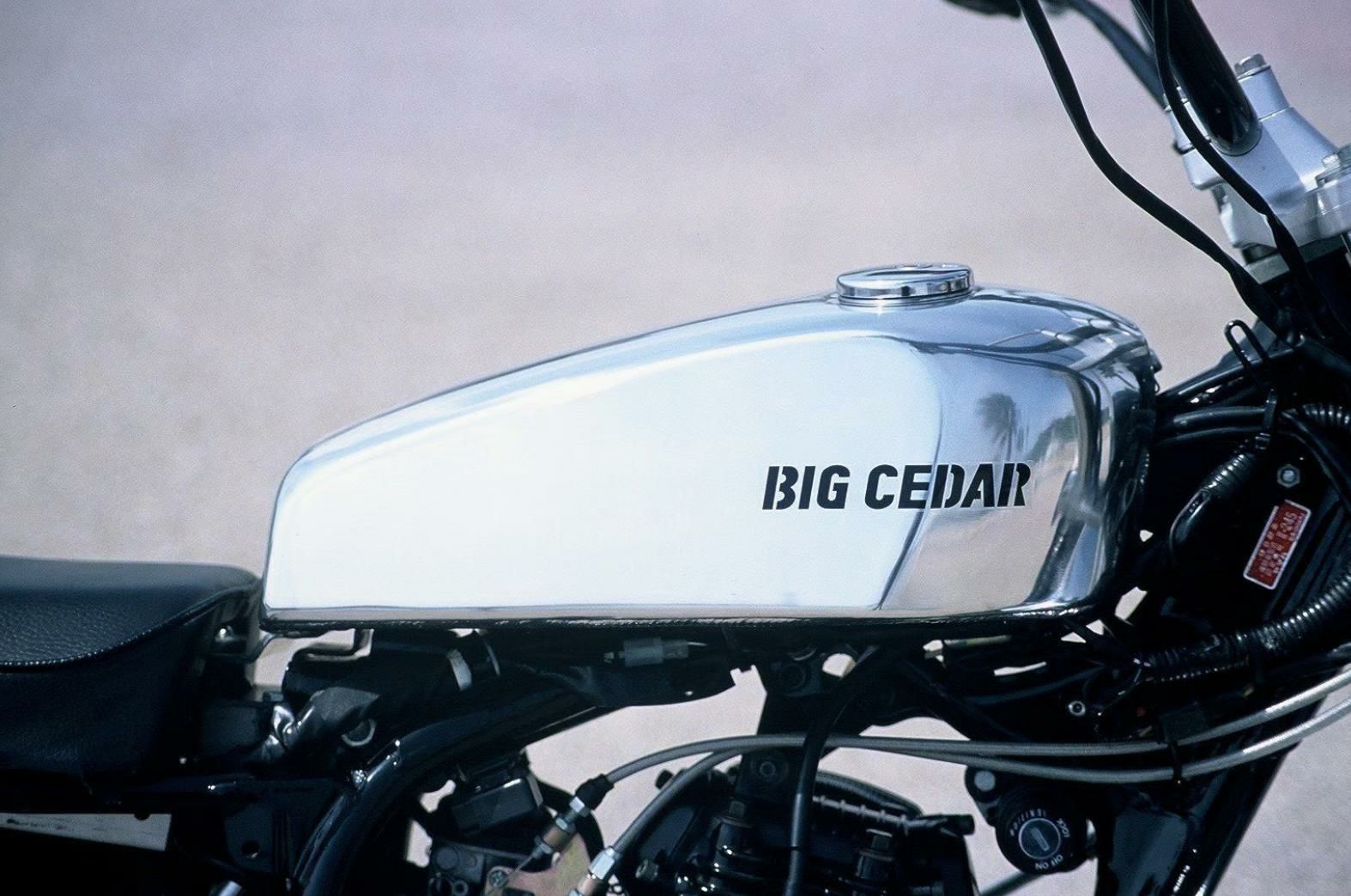 ヤマハ TW200/225 ～ 99フラットサイドアルミタンク BIGCEDAR | バイク