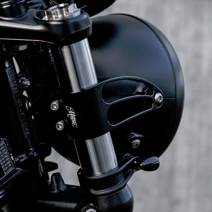 トライアンフ Motone ショートリーチ ヘッドライトブラケット