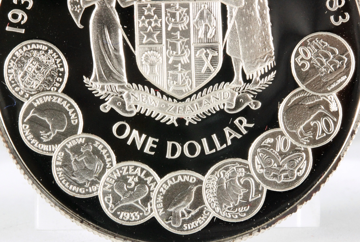 銀*ー様 No.46 アンティーク 銀貨 ニュージーランド 50周年 1983年 銀