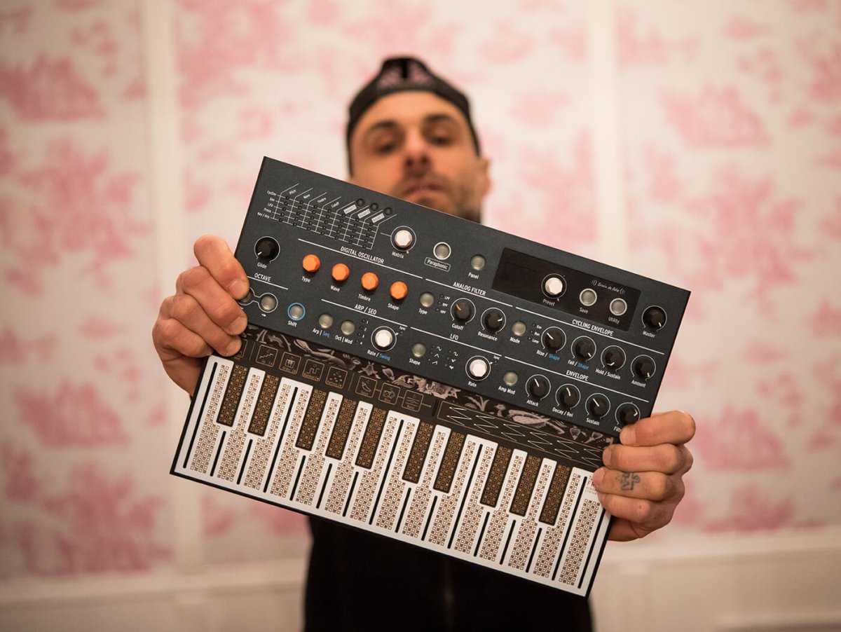 Arturia MicroFreak シンセサイザー Arturia MicroFreak – DJ TechTools