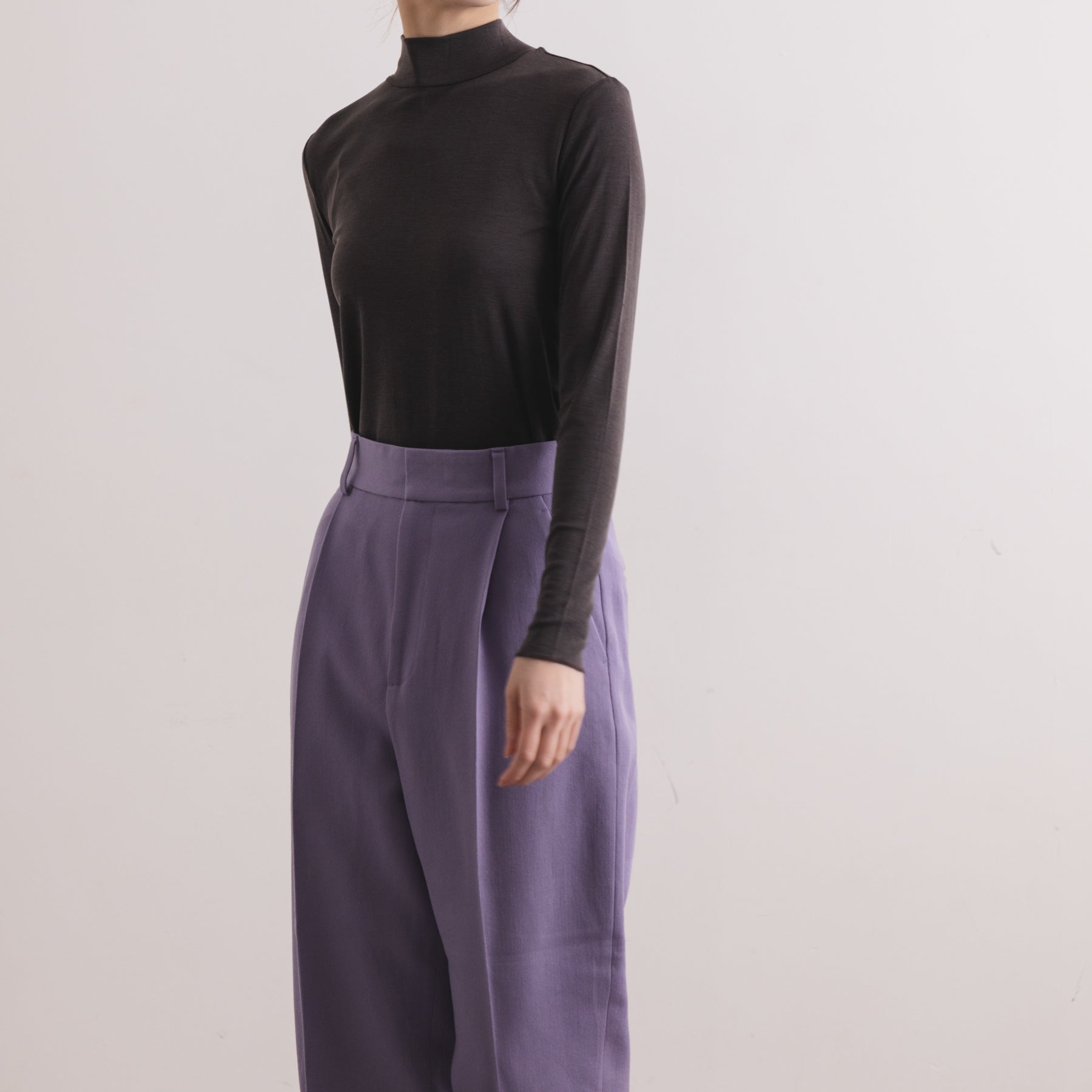 シルク100%ハイネックカットソー, チャコール／タートルネック