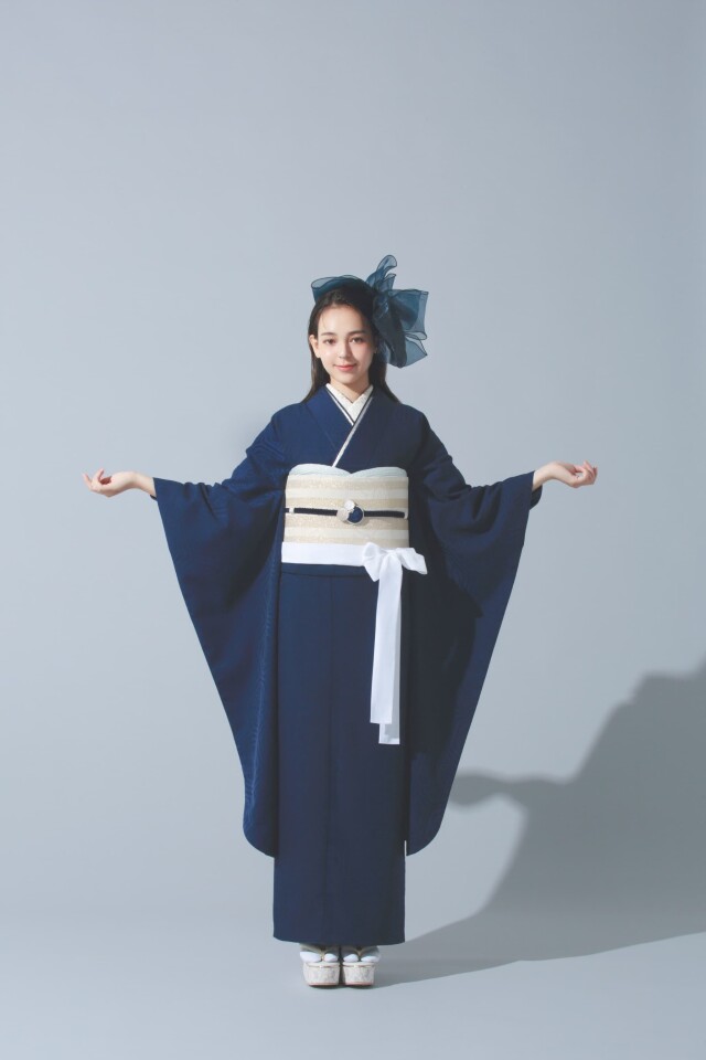 和風館ICHI 京都店の振袖 /紺色/紺色/レトロ/無地柄/ Kimono2718［華